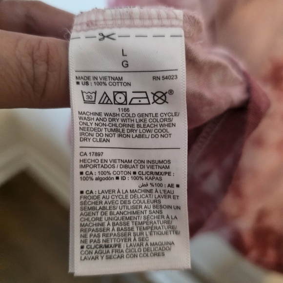 ⭐️40% Off⭐️ Old Navy Vintage Tie-Dye Pocket Gender-Neutral T-Shirt In Adobe - Picture 4 of 10